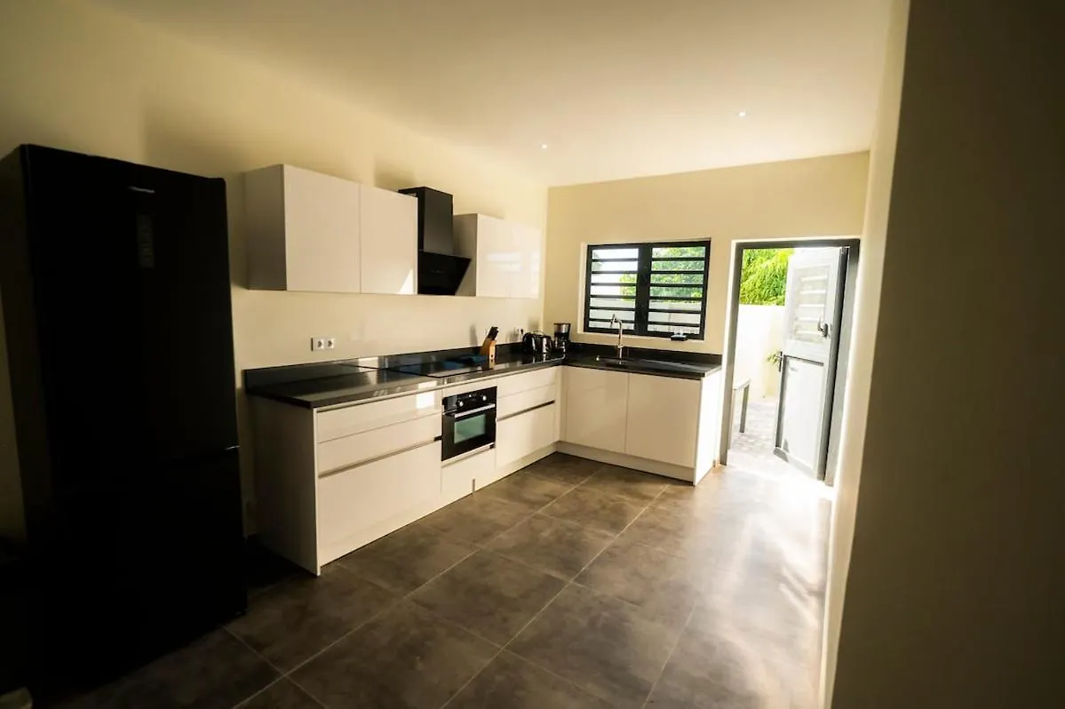 Sunny Villa Blenchi W Private Outdoor Pool! Willemstad