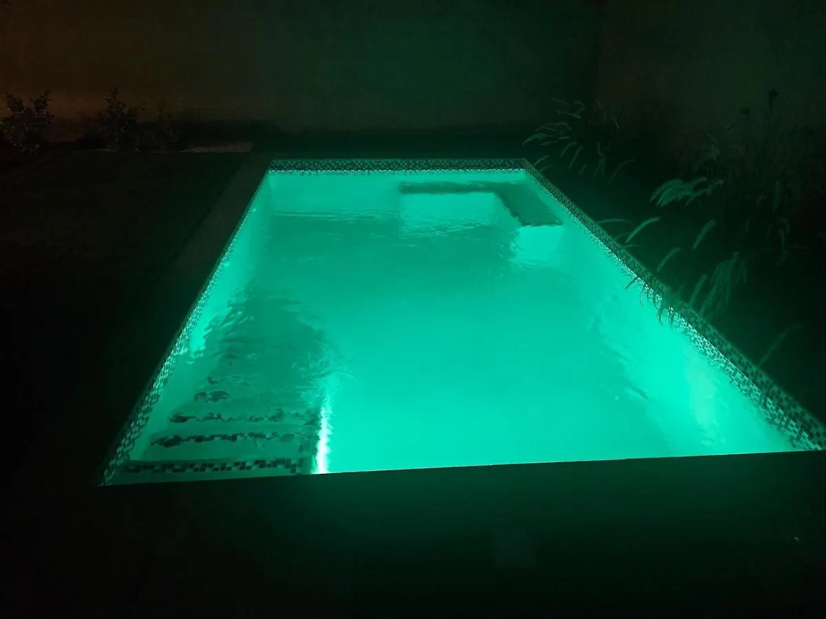 Sunny Villa Blenchi W Private Outdoor Pool! Willemstad