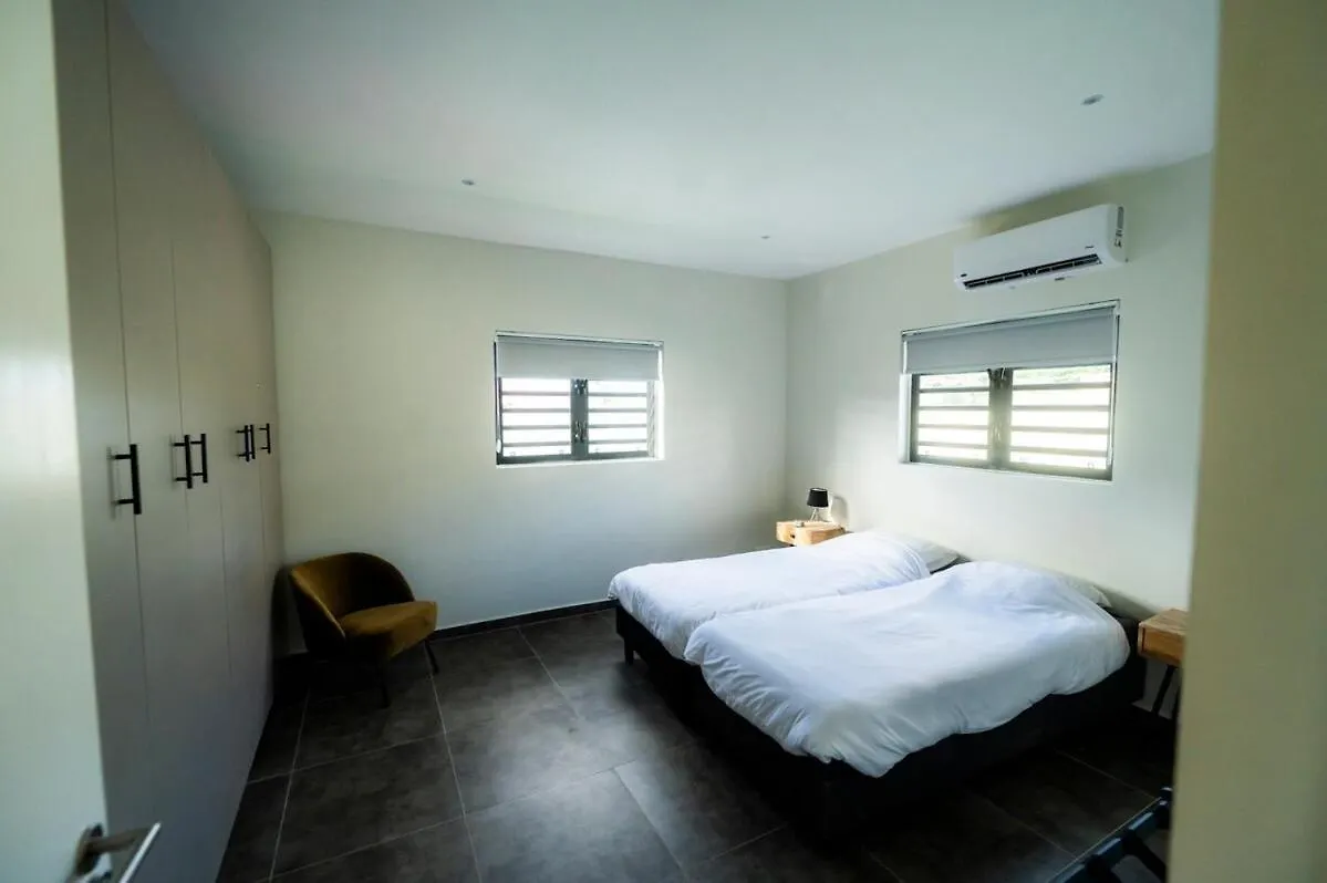 Sunny Villa Blenchi W Private Outdoor Pool! Willemstad